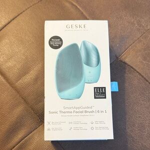 Brand new SmartAppGuided Sonic Thermo Facial Brush - Blue Exfoliating Anti-Acne